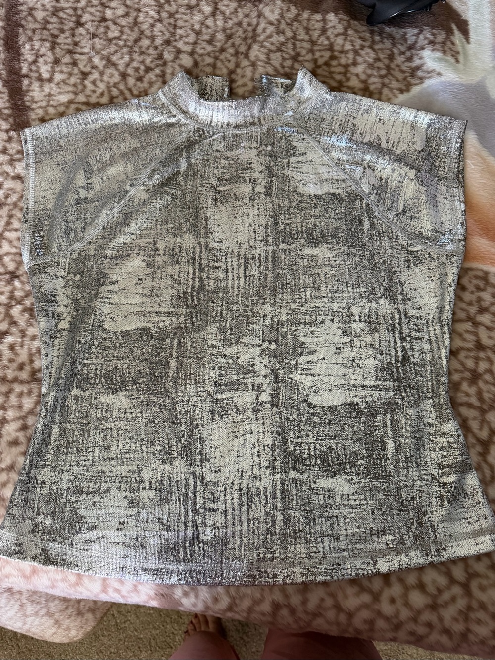 Pilcro Gray & White Heathered Mock Neck Short Sleeve Tee - Picture 5 of 11
